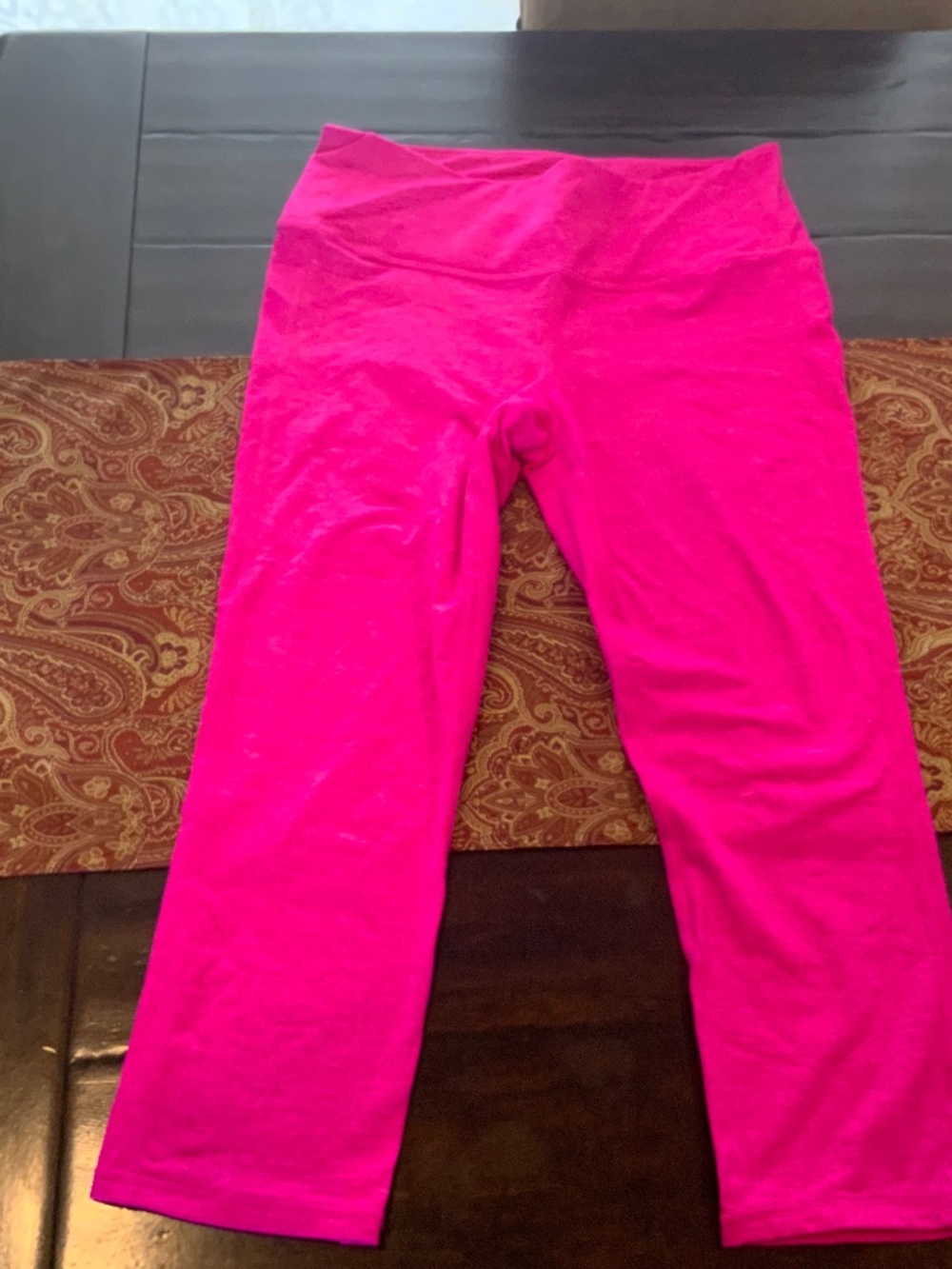 athleta heathered hot pink  Capri Lefiings Size S, NWOT, MSRP$79